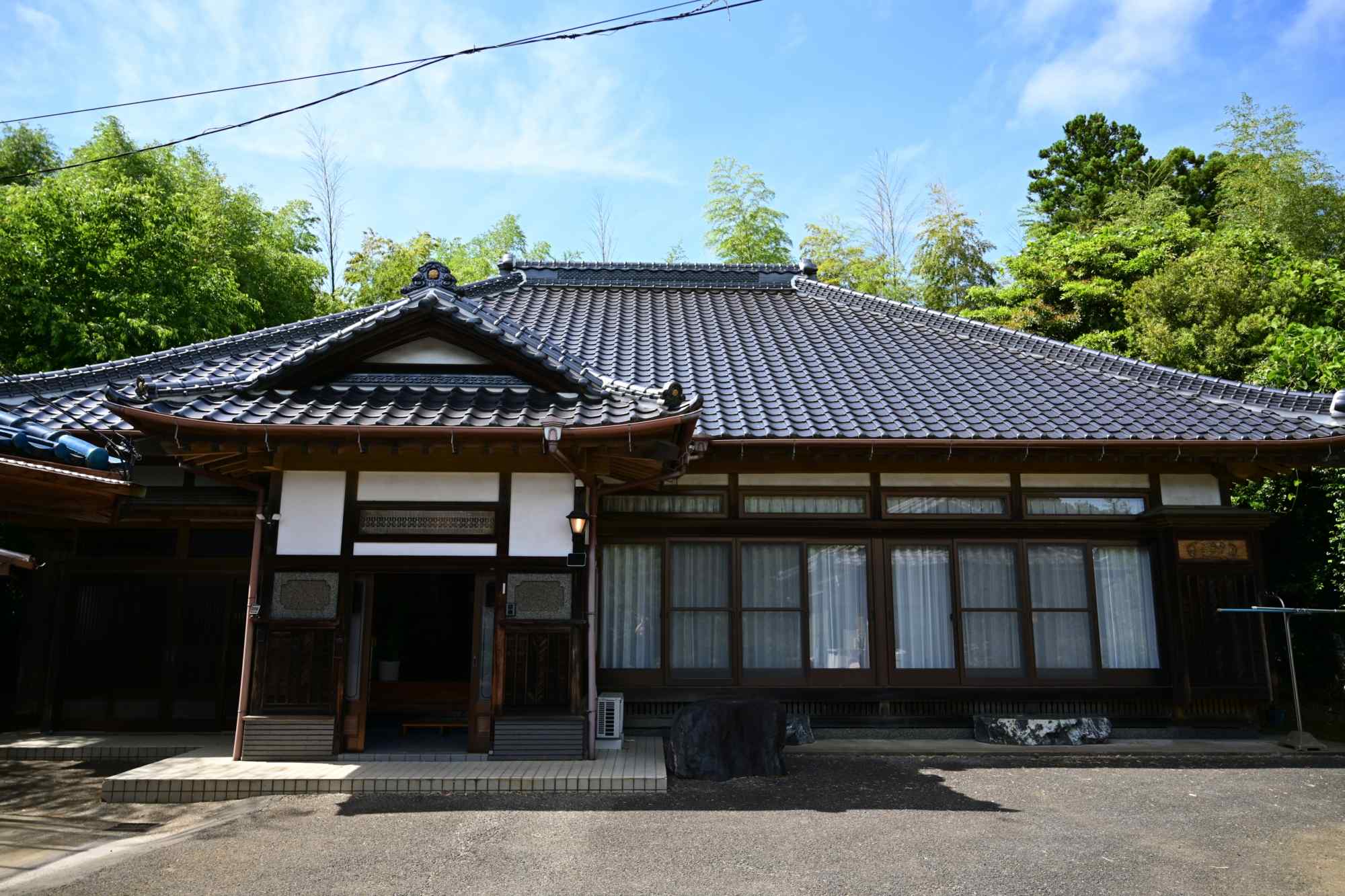 三世代で楽しむ、レトロな街並みと純和風民泊の旅！